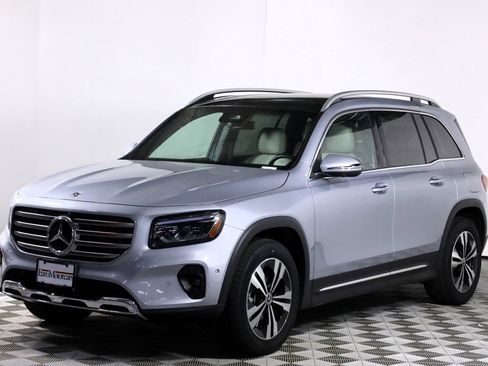 Certified 2026 Mercedes-Benz GLB 250 4MATIC image 3