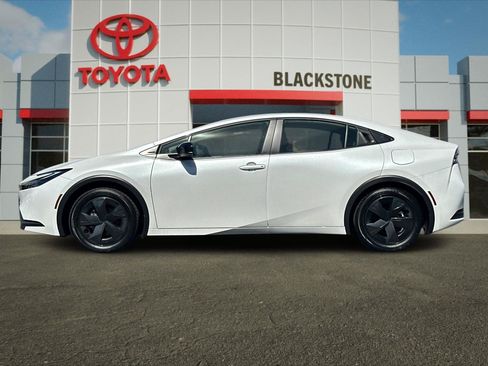 Certified 2026 Toyota Prius LE FWD image 6