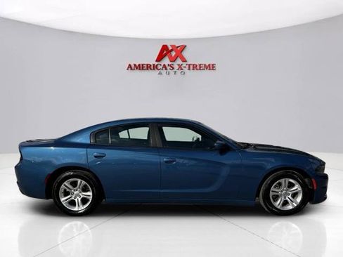 Used 2020 Dodge Charger SXT RWD image 7