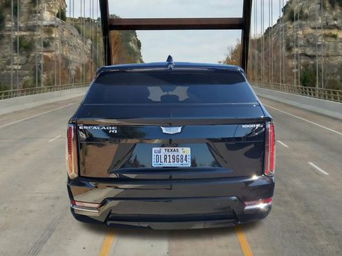 New 2025 Cadillac Escalade IQ Sport 2 AWD/4WD image 8