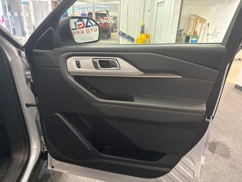 New 2026 Ford Explorer Active AWD/4WD image 40