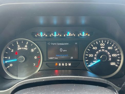 Used 2018 Ford F150 XLT w/ Equipment Group 302A Luxury AWD/4WD image 11