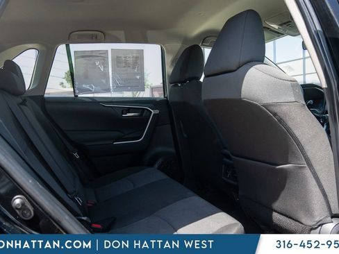 Used 2024 Toyota RAV4 XLE FWD image 22