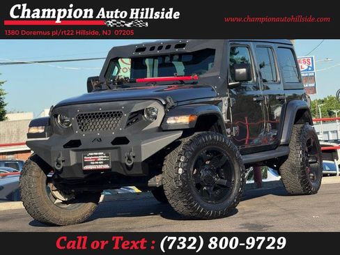Used 2018 Jeep Wrangler Unlimited Sahara w/ Safety Group AWD/4WD image 1