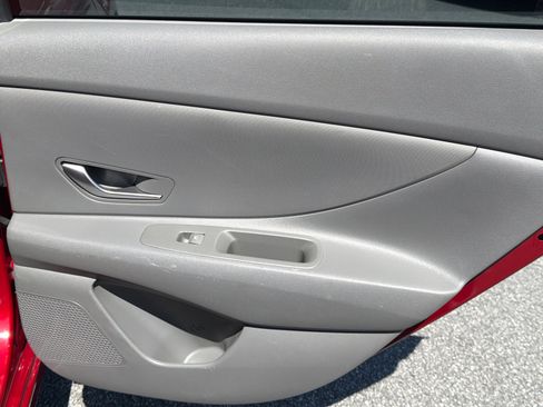 Certified 2023 Hyundai Elantra SEL FWD image 16