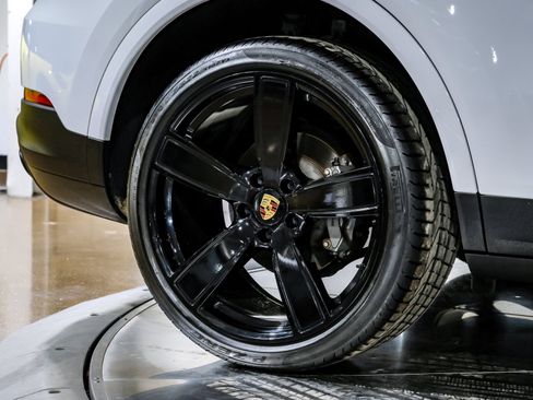 Used 2022 Porsche Cayenne S AWD/4WD image 66