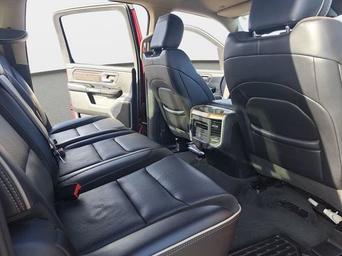 Certified 2021 RAM 1500 Laramie image 12