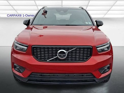 Used 2021 Volvo XC40 T5 R-Design w/ Advanced Package image 2