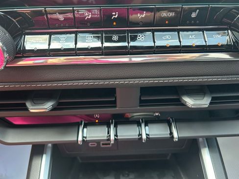 New 2025 Chevrolet Colorado LT w/ LT Convenience Package image 22