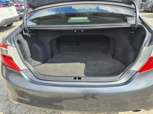 Used 2013 Toyota Camry SE FWD image 18