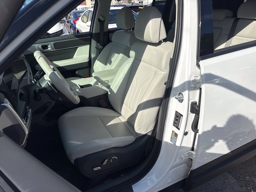 Used 2026 Hyundai Santa Fe SEL AWD/4WD image 9