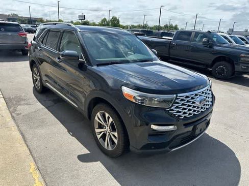 Used 2020 Ford Explorer Platinum w/ Premium Technology Package AWD/4WD image 23