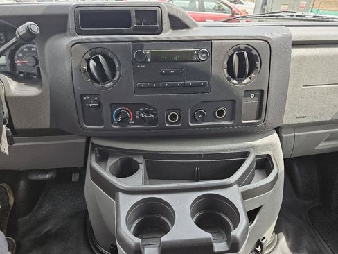 Used 2012 Ford E-250 and Econoline 250 w/ PWR Group RWD image 28