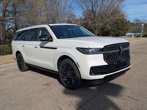New 2026 Lincoln Navigator L Black Label AWD/4WD image 12