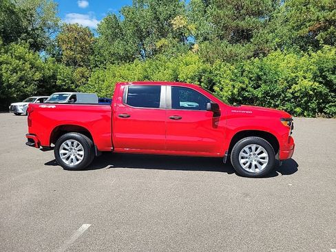 Used 2022 Chevrolet Silverado 1500 Custom AWD/4WD image 8