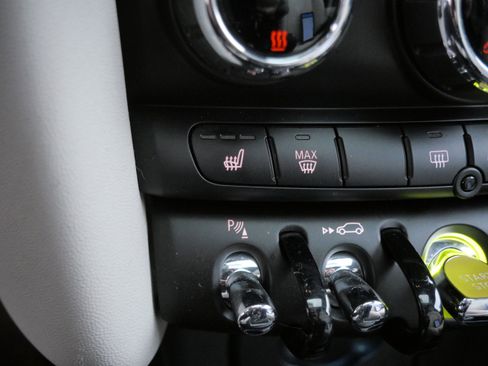 Used 2023 MINI Cooper SE image 24