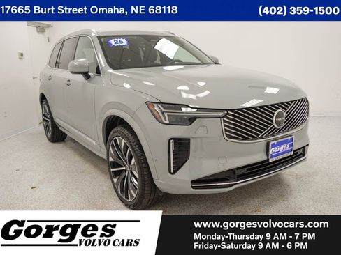 Certified 2025 Volvo XC90 B6 Plus image 1