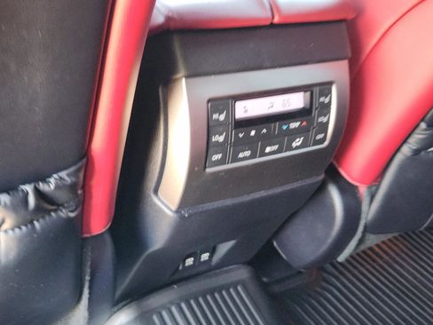 Used 2022 Lexus GX 460 Luxury w/ Off Road Package image 18