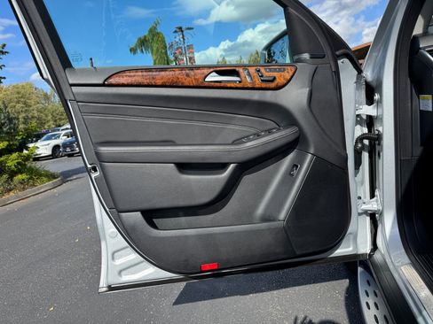 Used 2013 Mercedes-Benz ML 350 4MATIC image 44