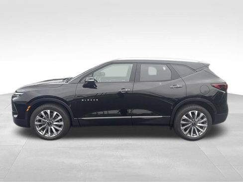 Used 2025 Chevrolet Blazer Premier w/ Driver Confidence II Package AWD/4WD image 6