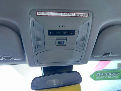 Used 2021 Toyota RAV4 LE image 28