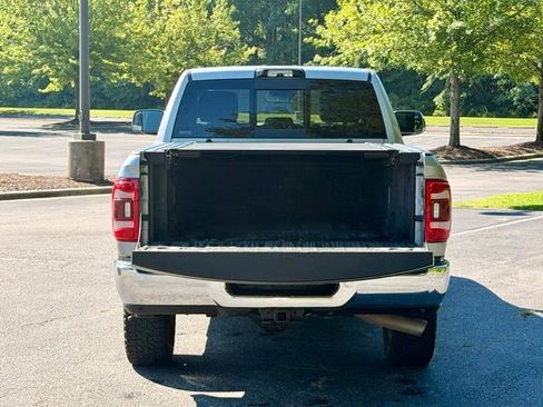 Used 2022 RAM 2500 Limited AWD/4WD image 17