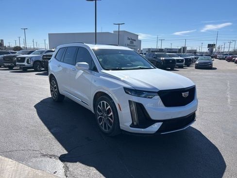 Used 2023 Cadillac XT6 Sport image 4