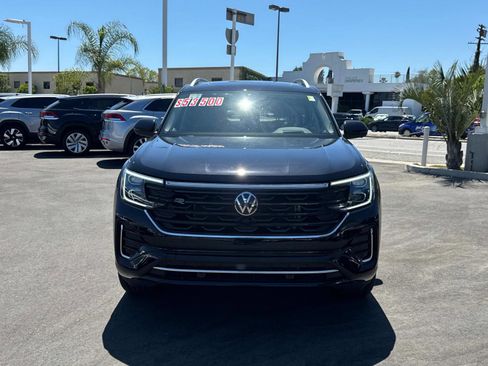 Certified 2025 Volkswagen Atlas SEL Premium R-Line image 2