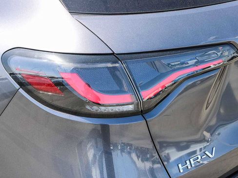 Certified 2024 Honda HR-V EX-L image 9