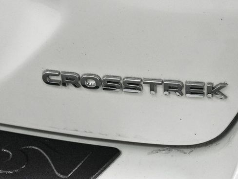 Used 2024 Subaru Crosstrek 2.0i Premium image 10