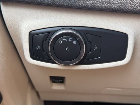 Used 2015 Lincoln MKC FWD w/ Equipment Group 101A Select image 30