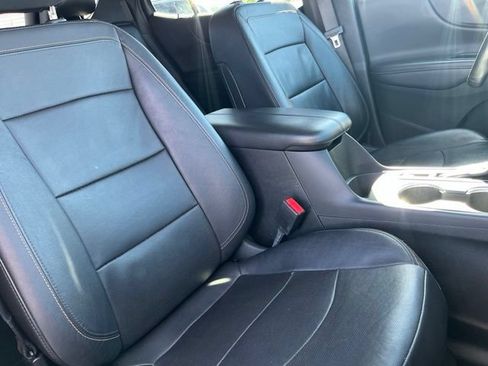 Used 2018 Chevrolet Equinox Premier AWD/4WD image 31