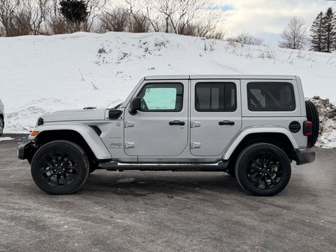 Used 2024 Jeep Wrangler Unlimited Sahara w/ Dual Top Group image 8