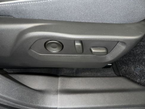 Certified 2024 Buick Envision Avenir image 36