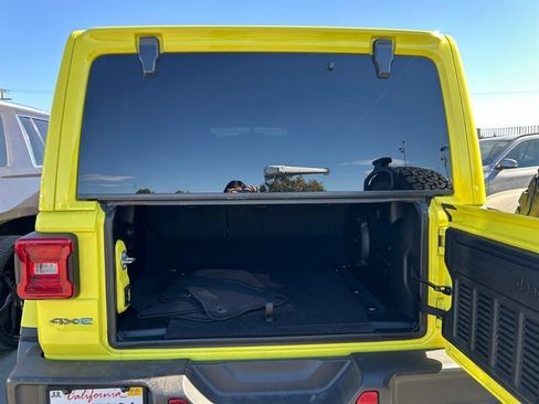 Used 2023 Jeep Wrangler Unlimited Rubicon 4xe AWD/4WD image 12
