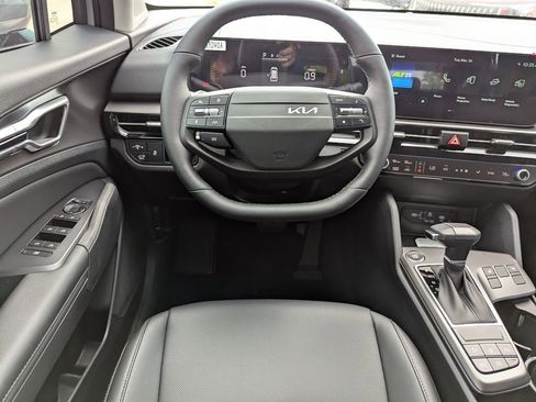 New 2026 Kia Sportage EX image 14