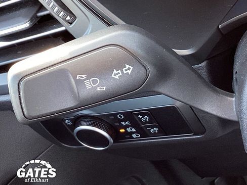 Used 2025 Ford Escape ST-Line AWD/4WD image 27