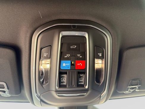 New 2026 Jeep Grand Cherokee L 4WD image 25