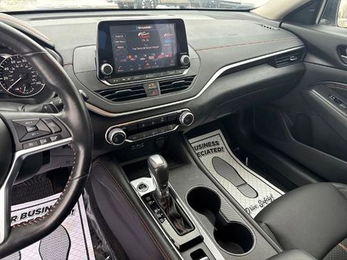 Certified 2022 Nissan Altima 2.5 SR image 25