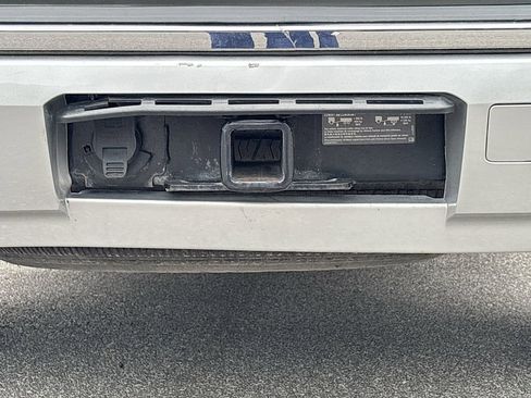 Used 2020 Chevrolet Suburban Premier RWD image 24