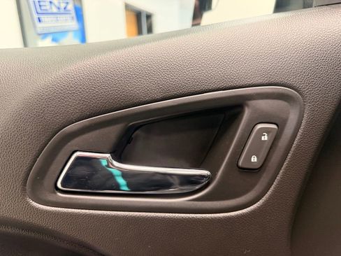 Used 2018 GMC Canyon SLT w/ Driver Alert Package image 25