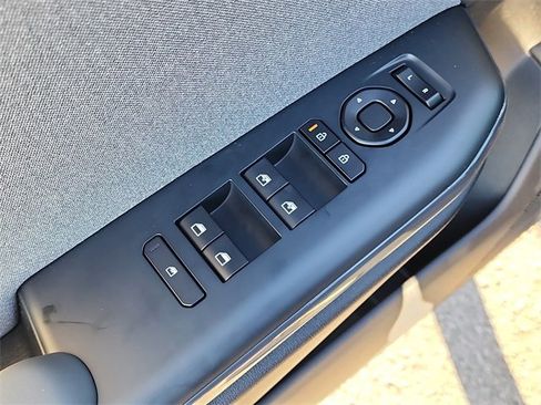 New 2025 Kia K4 EX image 10