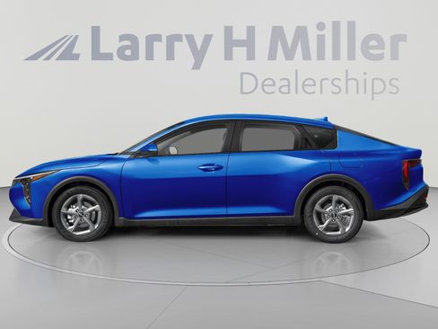 Used 2025 Kia K4 FWD image 3