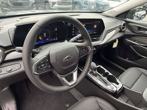 New 2026 Chevrolet Trax ACTIV w/ Driver Confidence Package FWD image 19