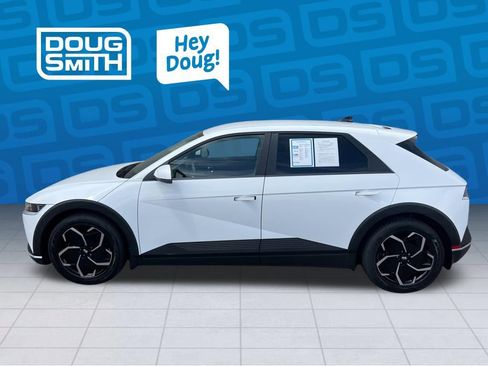 Used 2024 Hyundai Ioniq 5 SE AWD/4WD image 3