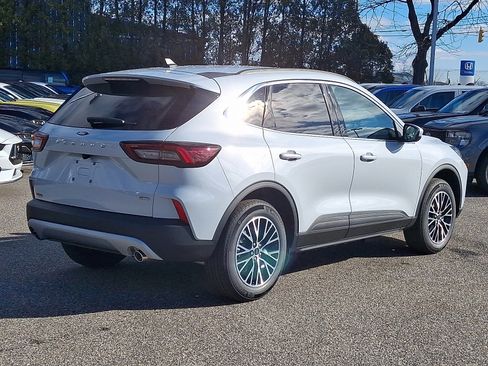 New 2026 Ford Escape SE image 13
