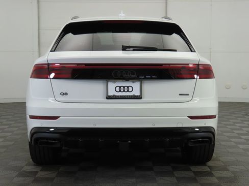 Used 2025 Audi Q8 Premium Plus w/ Premium Plus Package image 7