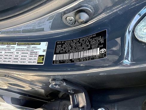 Used 2023 Toyota Corolla LE image 19