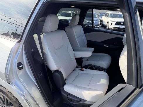 Used 2025 Lexus TX 350 AWD w/ Technology Package image 16