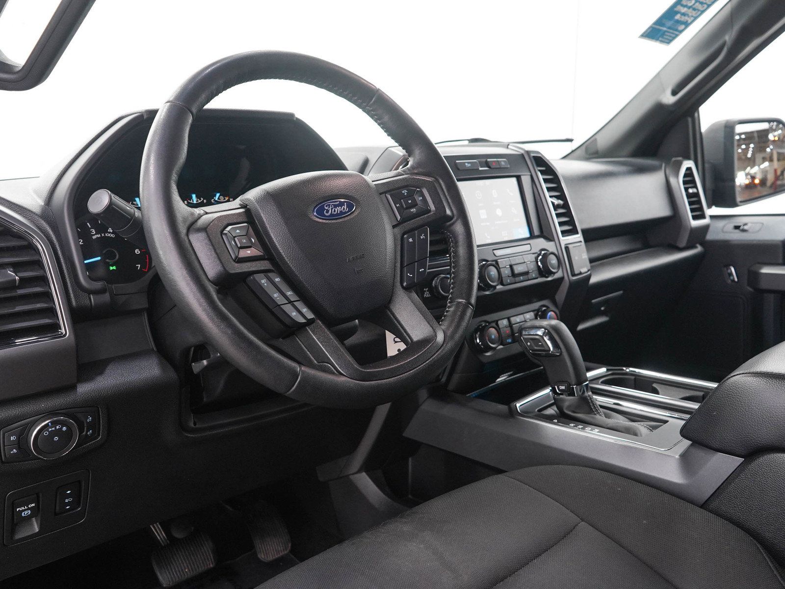 Used 2019 Ford F150 XLT w/ Equipment Group 302A Luxury AWD/4WD image 25